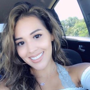 Meet your Posher, Monica